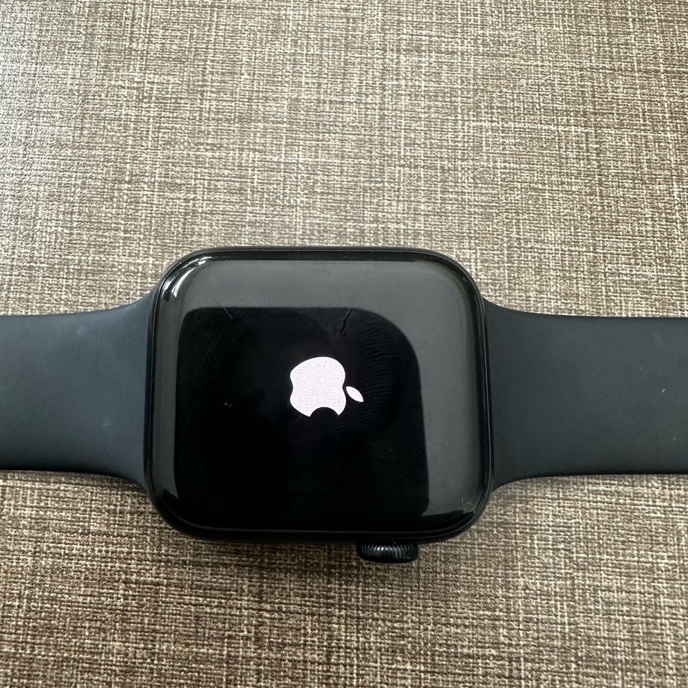 Apple Watch 44mm SE AT&T Unlocked